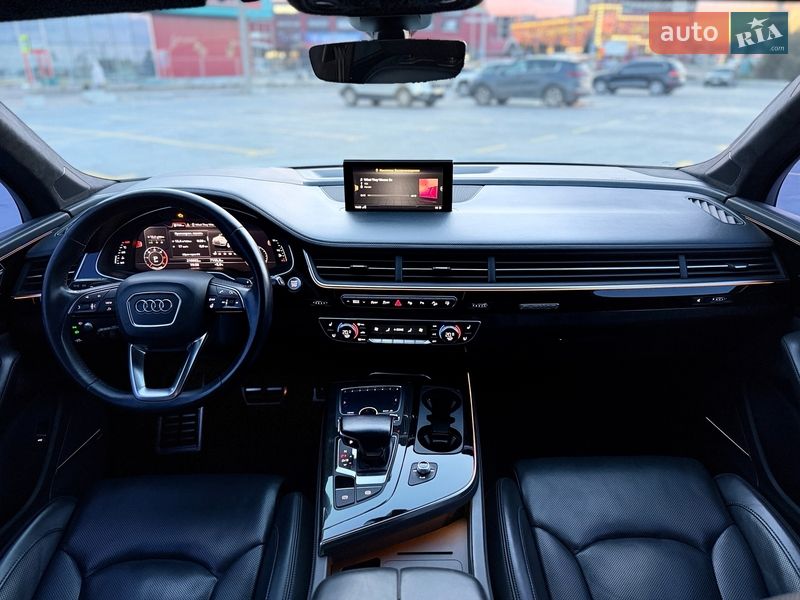 Внедорожник / Кроссовер Audi Q7 2016 в Тернополе