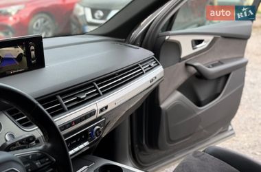 Внедорожник / Кроссовер Audi Q7 2017 в Львове