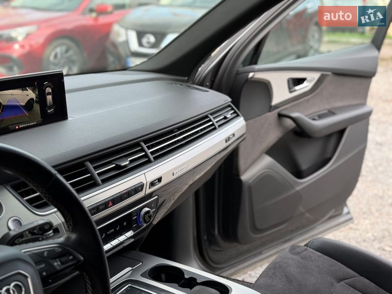 Внедорожник / Кроссовер Audi Q7 2017 в Львове