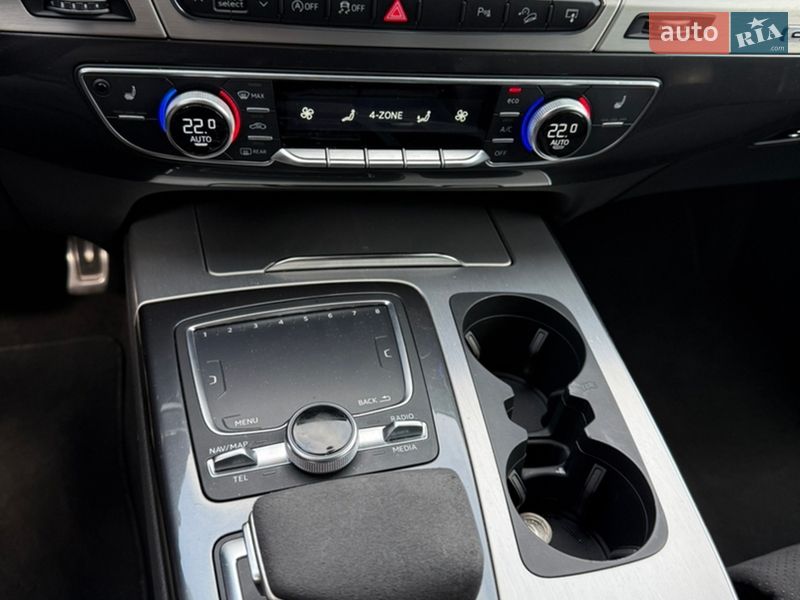 Внедорожник / Кроссовер Audi Q7 2017 в Львове
