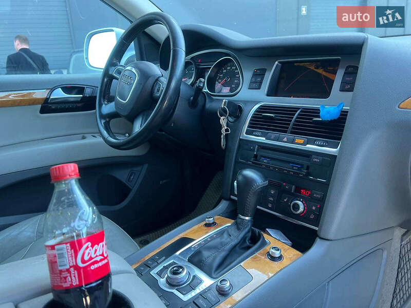 Позашляховик / Кросовер Audi Q7 2010 в Львові