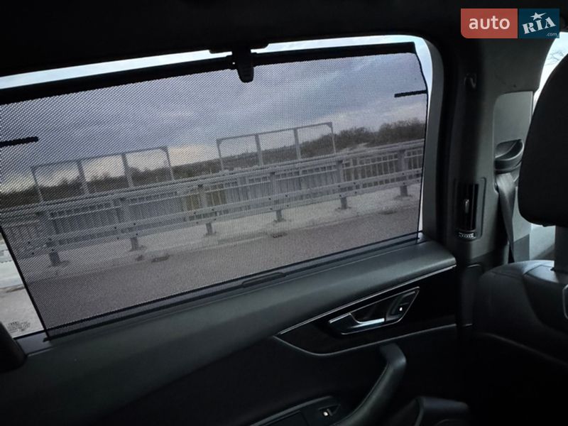 Позашляховик / Кросовер Audi Q7 2016 в Запоріжжі
