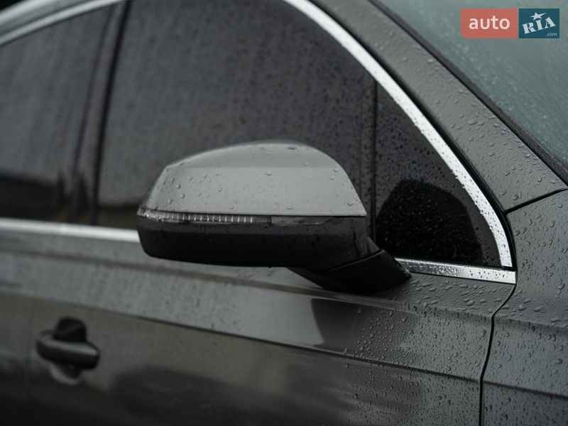 Внедорожник / Кроссовер Audi Q7 2017 в Черновцах