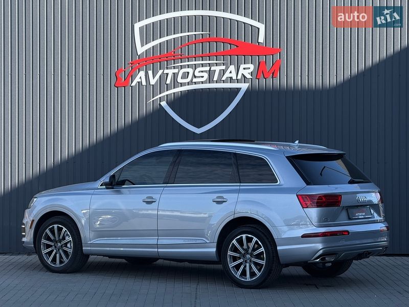 Внедорожник / Кроссовер Audi Q7 2017 в Мукачево