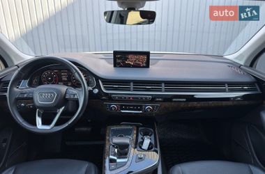 Внедорожник / Кроссовер Audi Q7 2017 в Мукачево