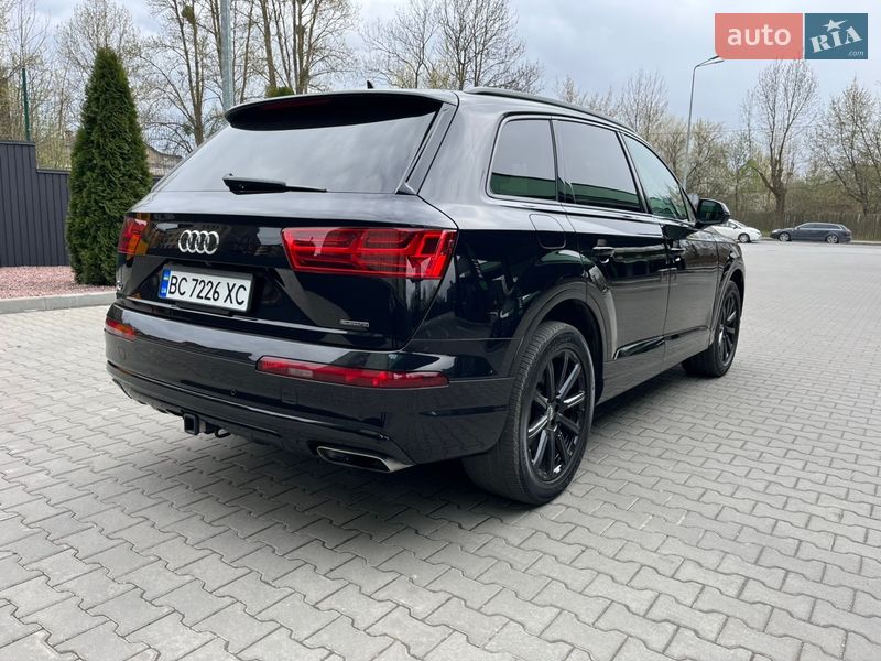 Позашляховик / Кросовер Audi Q7 2017 в Львові