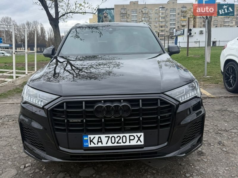Audi Q7 2021