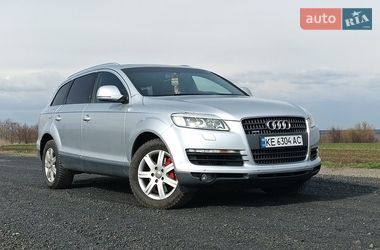 Позашляховик / Кросовер Audi Q7 2006 в Дніпрі