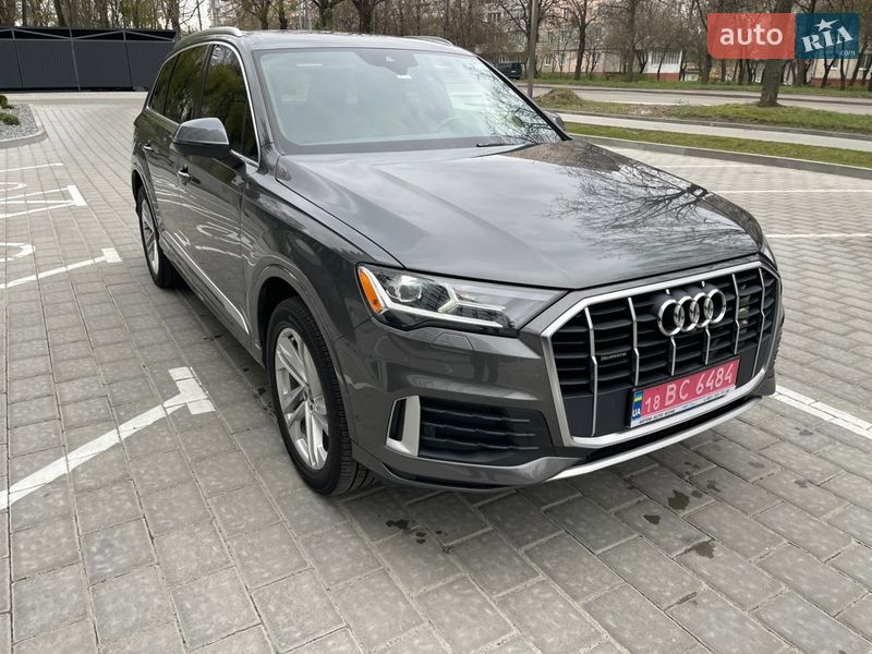 Внедорожник / Кроссовер Audi Q7 2021 в Ровно
