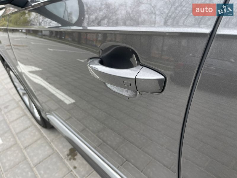 Внедорожник / Кроссовер Audi Q7 2021 в Ровно