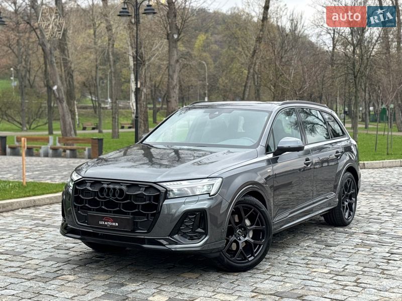 Внедорожник / Кроссовер Audi Q7 2026 в Киеве
