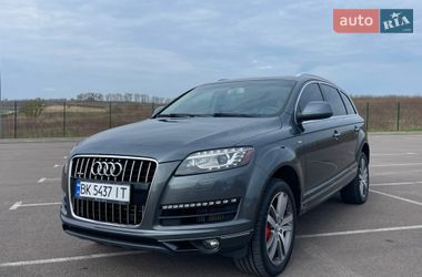Позашляховик / Кросовер Audi Q7 2015 в Рівному
