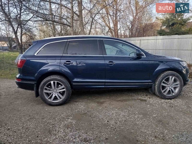 Внедорожник / Кроссовер Audi Q7 2013 в Косове