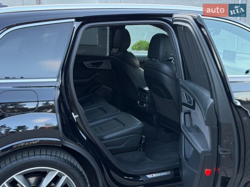 Позашляховик / Кросовер Audi Q7 2016 в Рівному фото 72 Позашляховик / Кросовер Audi Q7 2016 в Рівному
