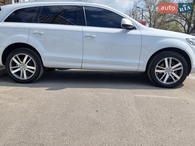 Внедорожник / Кроссовер Audi Q7 2015 в Киеве фото 2 Внедорожник / Кроссовер Audi Q7 2015 в Киеве