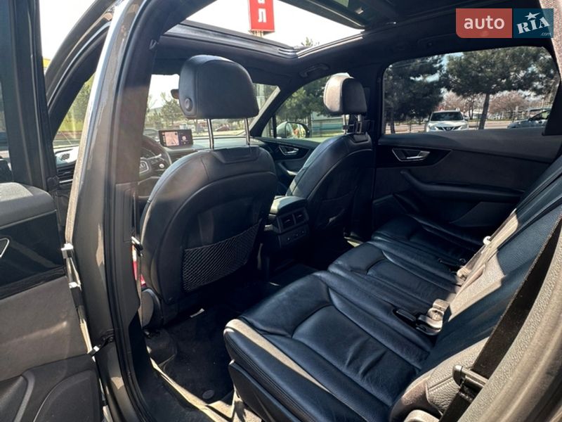 Внедорожник / Кроссовер Audi Q7 2016 в Одессе