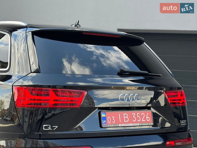 Внедорожник / Кроссовер Audi Q7 2017 в Тернополе