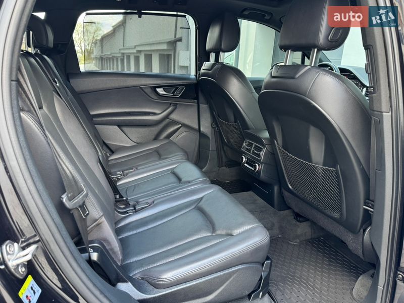 Внедорожник / Кроссовер Audi Q7 2017 в Тернополе