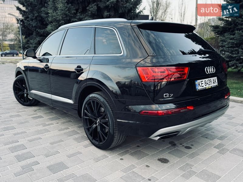 Позашляховик / Кросовер Audi Q7 2016 в Дніпрі фото 7 Позашляховик / Кросовер Audi Q7 2016 в Дніпрі