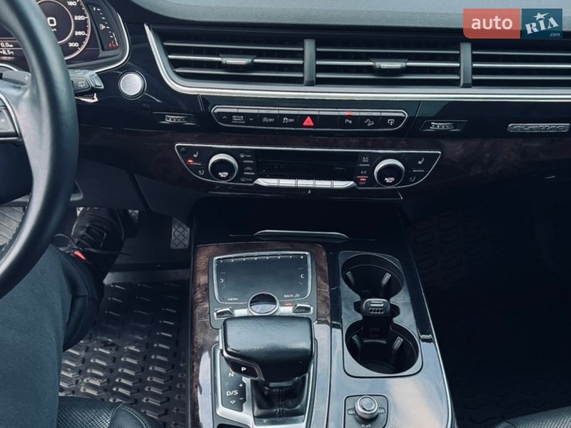 Позашляховик / Кросовер Audi Q7 2016 в Дніпрі фото 18 Позашляховик / Кросовер Audi Q7 2016 в Дніпрі