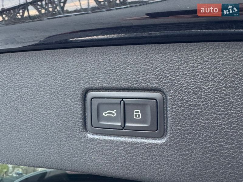 Позашляховик / Кросовер Audi Q7 2016 в Дніпрі фото 38 Позашляховик / Кросовер Audi Q7 2016 в Дніпрі