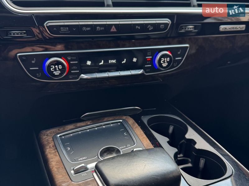 Позашляховик / Кросовер Audi Q7 2018 в Києві