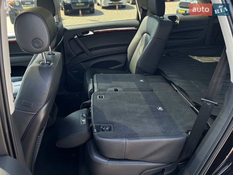 Внедорожник / Кроссовер Audi Q7 2015 в Мукачево