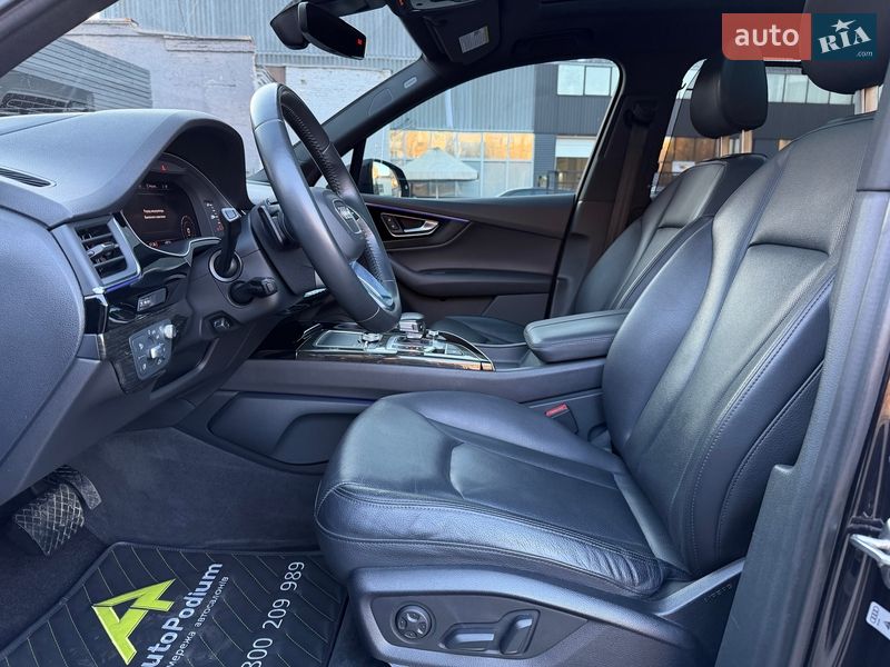 Позашляховик / Кросовер Audi Q7 2018 в Києві фото 30 Позашляховик / Кросовер Audi Q7 2018 в Києві