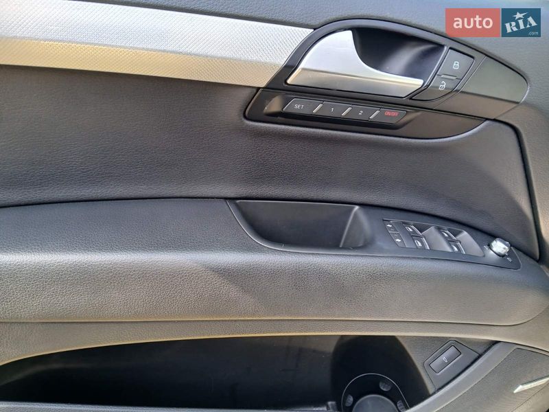 Позашляховик / Кросовер Audi Q7 2015 в Чернівцях фото 15 Позашляховик / Кросовер Audi Q7 2015 в Чернівцях