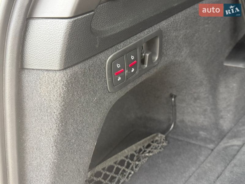 Внедорожник / Кроссовер Audi Q7 2020 в Новояворовске