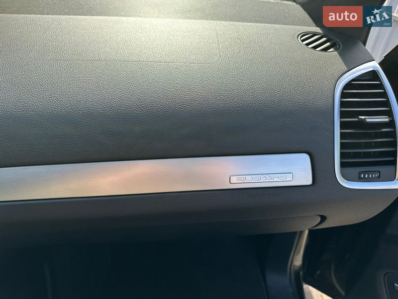 Внедорожник / Кроссовер Audi Q7 2015 в Крюковщине