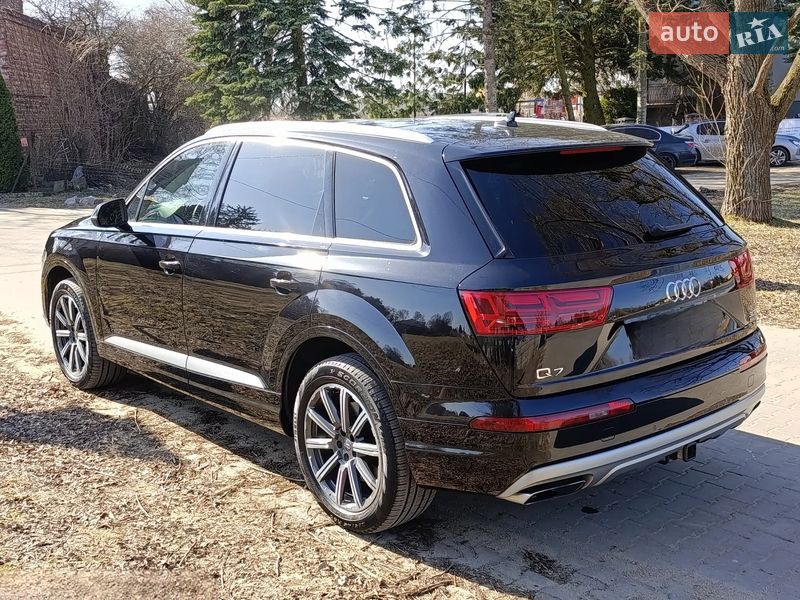 Внедорожник / Кроссовер Audi Q7 2017 в Луцке