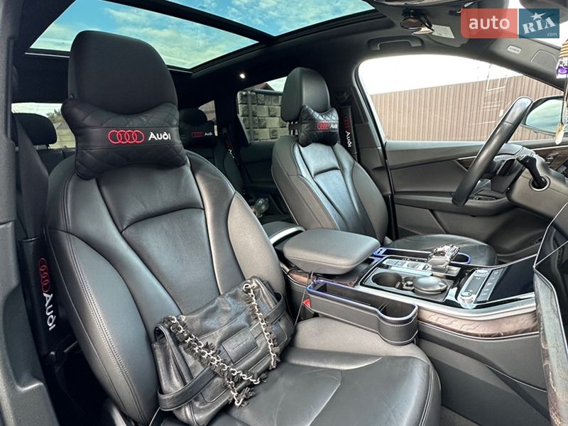 Позашляховик / Кросовер Audi Q7 2019 в Луцьку