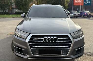 Внедорожник / Кроссовер Audi Q7 2017 в Харькове