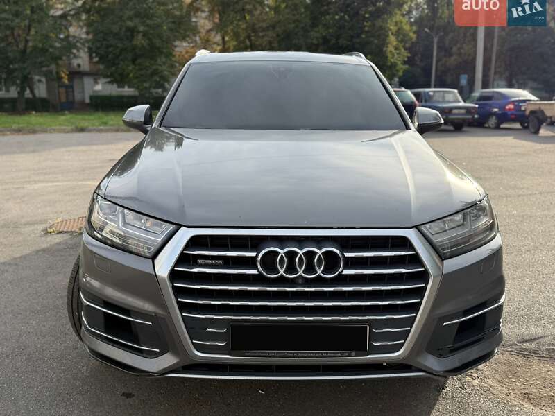 Audi Q7 2017
