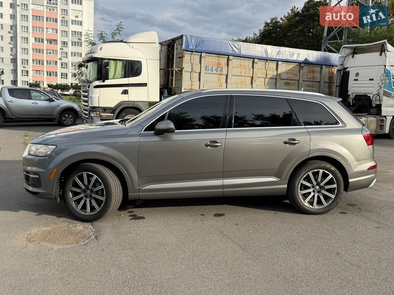 Позашляховик / Кросовер Audi Q7 2017 в Харкові