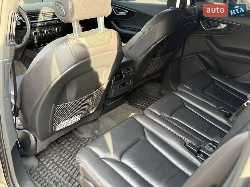 Позашляховик / Кросовер Audi Q7 2017 в Харкові