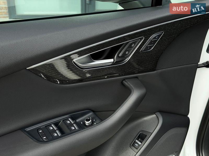Внедорожник / Кроссовер Audi Q7 2019 в Тернополе