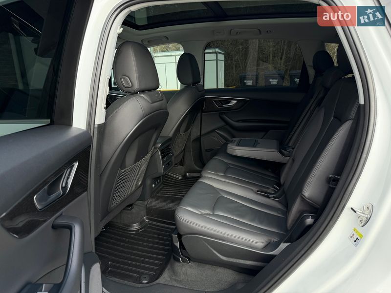 Внедорожник / Кроссовер Audi Q7 2019 в Тернополе
