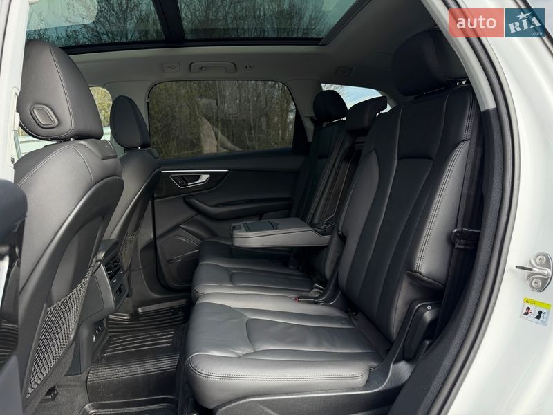 Внедорожник / Кроссовер Audi Q7 2019 в Тернополе