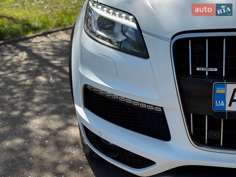 Позашляховик / Кросовер Audi Q7 2011 в Кривому Розі