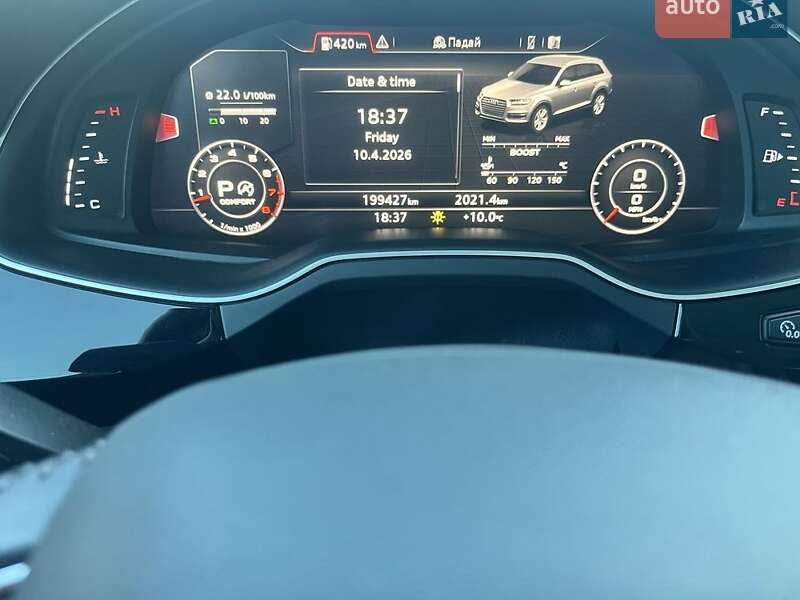 Позашляховик / Кросовер Audi Q7 2016 в Виноградові