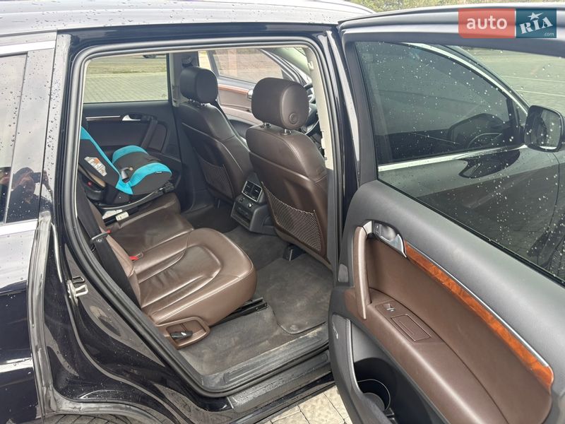 Позашляховик / Кросовер Audi Q7 2015 в Самборі