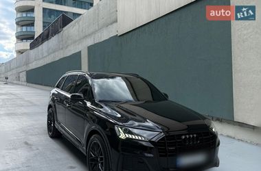 Позашляховик / Кросовер Audi Q7 2020 в Дніпрі