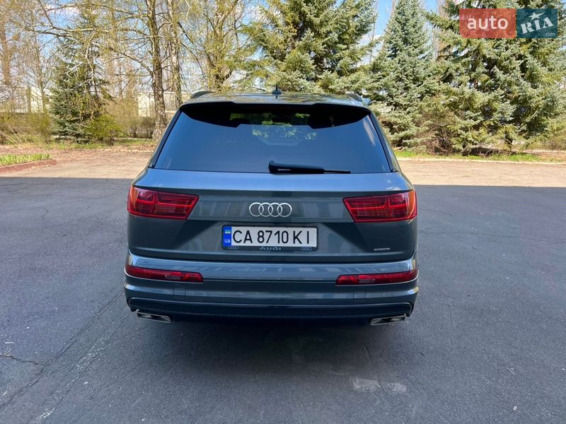 Внедорожник / Кроссовер Audi Q7 2016 в Умани