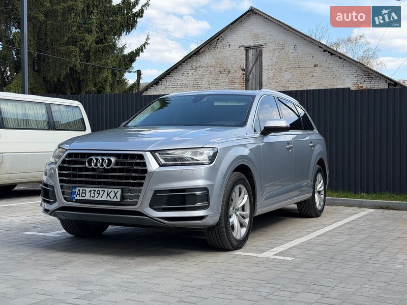 Позашляховик / Кросовер Audi Q7 2017 в Вінниці