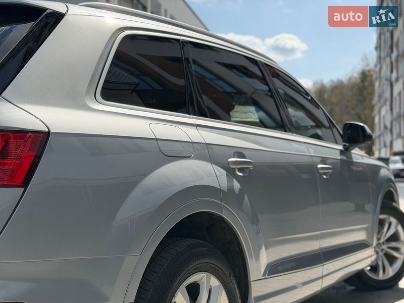 Позашляховик / Кросовер Audi Q7 2017 в Вінниці