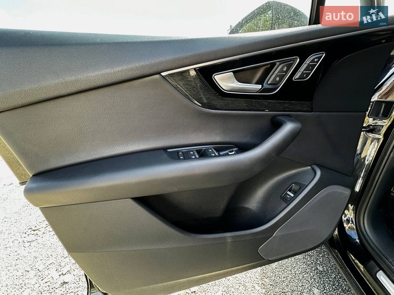 Позашляховик / Кросовер Audi Q7 2017 в Луцьку фото 14 Позашляховик / Кросовер Audi Q7 2017 в Луцьку