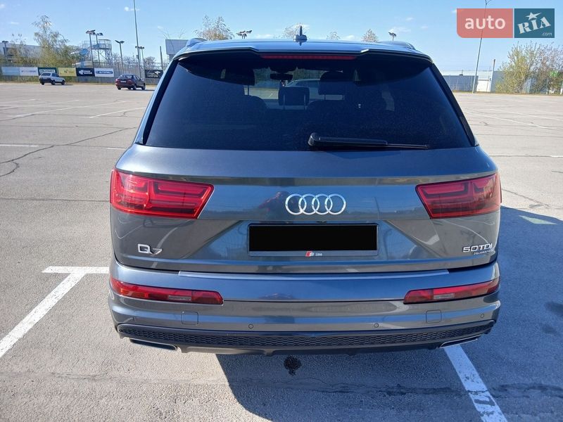 Позашляховик / Кросовер Audi Q7 2019 в Запоріжжі