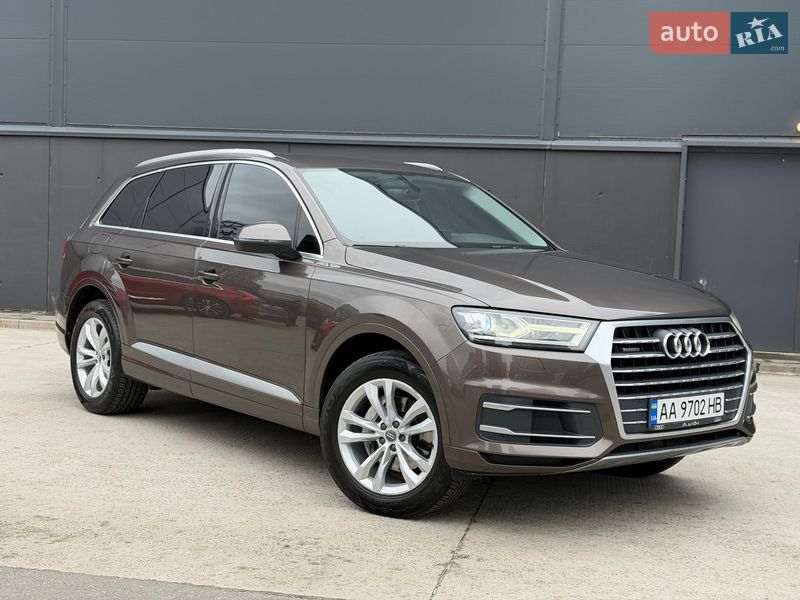 Позашляховик / Кросовер Audi Q7 2017 в Києві